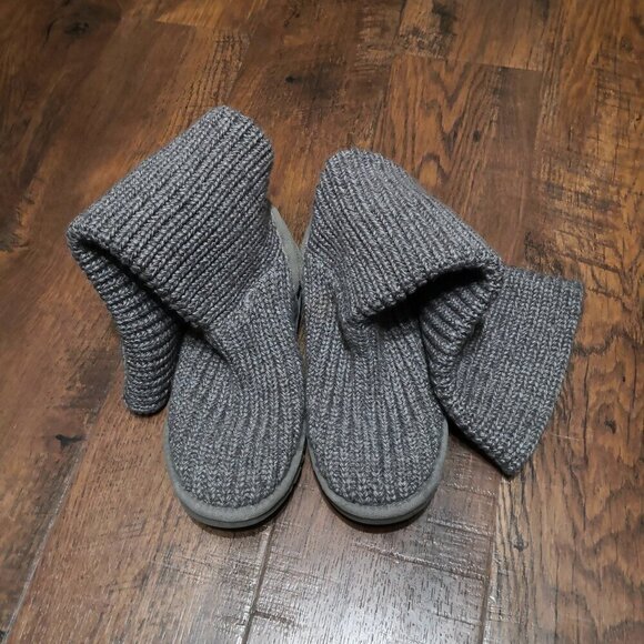 UGG Women's Classic Cardy Sock Boots Gray Knit Sheepskin Winter Fold Over Size 6 - Picture 4 of 9